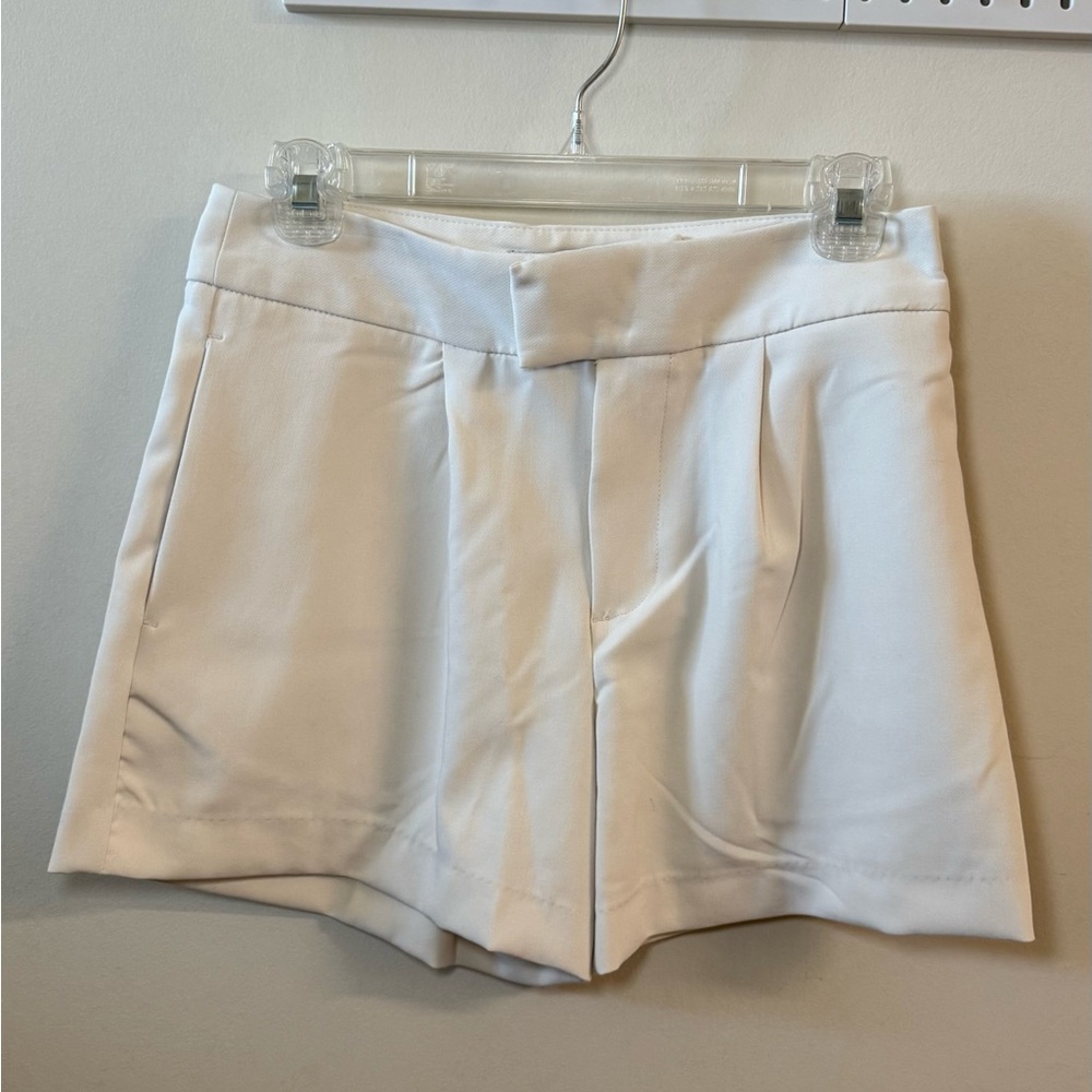 a new day Women's High Waist White Shorts